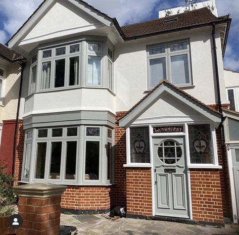 Front Door Semi Detached House, London Detached House Exterior, 1930s Exterior House, 1930s Exterior, 1930 House Exterior, British House Exterior, 1930s House Exterior Uk, London House Exterior, 1930s Renovation