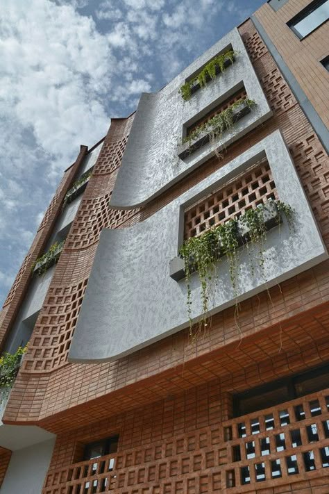 Facade Architecture Design, Modern Exterior House Designs, Architecture Building Design, Brick Architecture, Apartment Architecture, Architecture Design Concept, Brick Facade, Building Facade, Brick Building