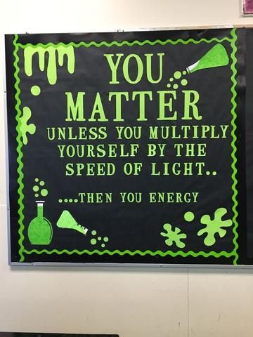 Classroom Decoration Ideas, High School Bulletin Boards, Science Bulletin Boards, Middle School Science Classroom, Science Room, Science Classroom Decorations, Science Boards, Chemistry Classroom, Science Decor