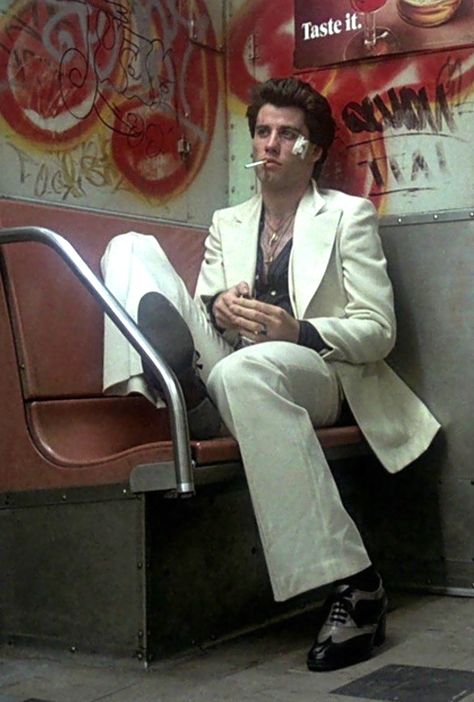 Rooftop Movie, Johnny Travolta, 70s Fashion Men, Saturday Night Fever, Movie Shots, Disco Music, Night Fever, 70s Disco, Studio 54