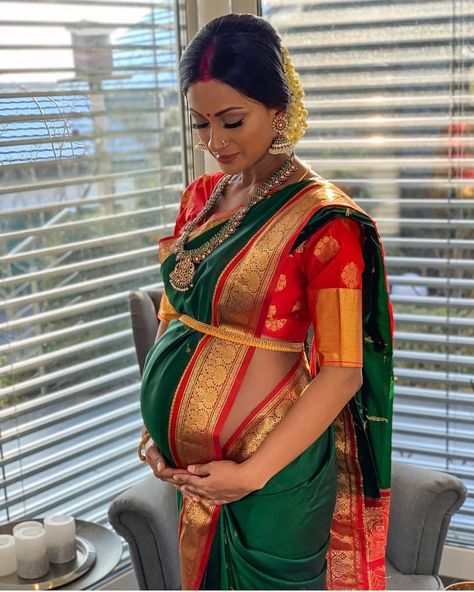 Tie The Thali Media Inc. on Instagram: “Simrans’ doppelgänger right here! Such a stunning look for @tshobika MUAH: @thiva_mua ____________________________________________…” Indian Maternity Photos, Indian Maternity, Dress For Pregnant, Indian Baby Showers, Dress For Pregnant Women, Pregnant Lady, Baby Shower Photography, Maternity Bridesmaid Dresses, Indian Baby