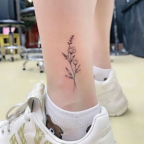 Charm Tattoo, Around Arm Tattoo, Magic Runes, Ankle Tattoos For Women, Simple Henna Tattoo, Bff Tattoos, Wrist Tattoos For Women, Small Hand Tattoos, Matching Tattoo