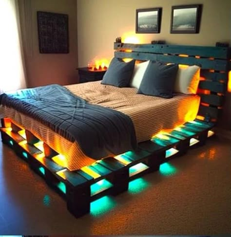 Pallet Bed Frame Diy, Amazing Bedroom Designs, Diy Pallet Bed, Pallet Furniture Designs, Pallet Bed, Diy Bed Frame, Pallet Furniture Bedroom, Bed Furniture Design, Room Design Bedroom