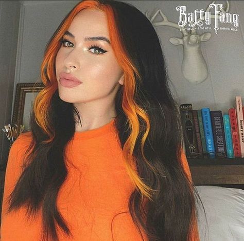 BATTY FANG SALON & SPA on Instagram: “🍊 Orange money piece 🍊 • • By- @tatumallure • • #hair #haircolor #hairstyles #hairtransformation #schwarzkopfprofessional #schwarzkopfusa…” Orange Money Piece, Money Piece Hair, Bleached Bangs, E Girl Hair, Orange Highlights, Girl Hair Colors, Hair Color Streaks, Money Piece, Hair Streaks