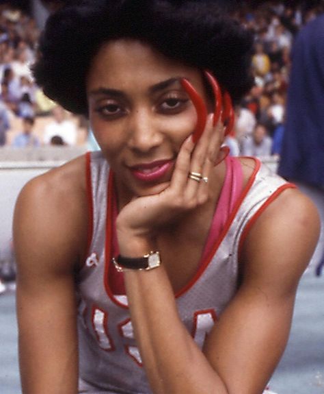 Florence Griffith Joyner, Flo Jo, Track And Field Athlete, Vintage Black Glamour, Black American, Black Excellence, Black Culture, Female Athletes, Track And Field