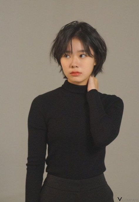 Lee Jaein, Tomboy Haircut, 2023 Images, Short Hair Tomboy, Asian Haircut, Girls Short Haircuts, Asian Short Hair, Hair Inspiration Short, Shot Hair Styles