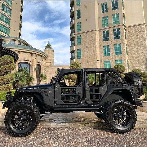 @wrangler_zone on Instagram: “Via @vegasjeep . .  #jk #jeep #wrangler #offroad #red  #theautofirm  #luxury  #custom #wheels #offroading #jeepster #jeepbeef #jeepnation…” Jk Jeep Wrangler, Mobil Off Road, Badass Jeep, Jeep Photos, Custom Jeep Wrangler, Black Jeep, Dream Cars Jeep, Custom Jeep, Offroad Jeep