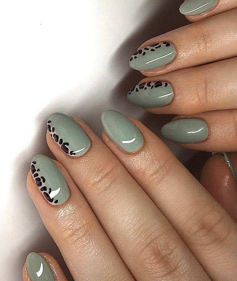 Sage And Gold Nails, Sage Green And Gold Nails, Sage Green Almond Nails, Sage Nails, Feb Nails, Sage Green Nails, March Nail, Classy Almond Nails, Engagement Nails