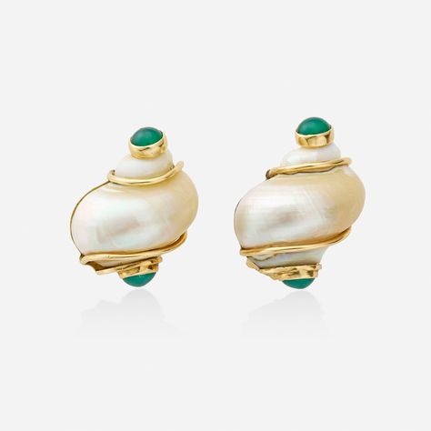 SEAMAN SCHEPPS, 'Turbo Shell' green chalcedony and gold earrings | Ragoarts.com Seaman Schepps, Green Chalcedony, Jewellery Earrings, Fashion Inspiration, Swirl, Gold Earrings, Shells, Jewelry Earrings, Style Inspiration