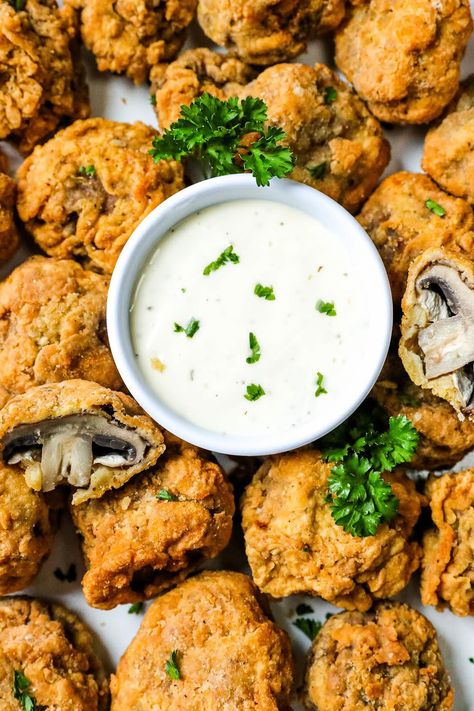 Deep-Fried Mushrooms Deep Fried Mushrooms, Crab Salad Sandwich, Fried Mushroom Recipes, Fried Deviled Eggs, Pork Tenderloin Sandwich, Easy Macaroni, Mushroom Recipe, Watching Football, Super Snacks