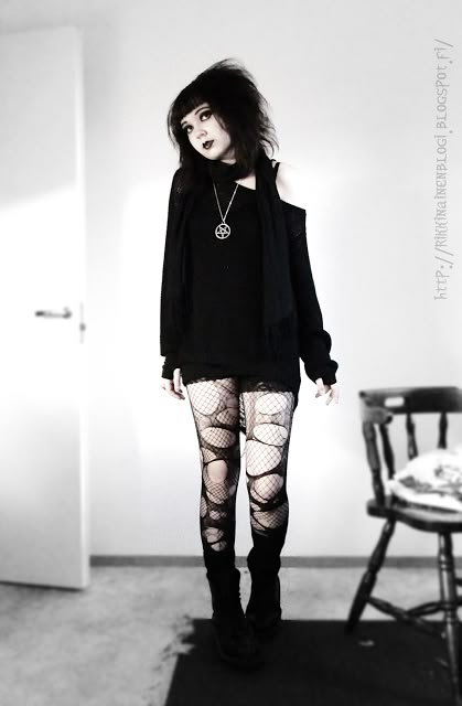 #GothicFashion #GothicOutfit