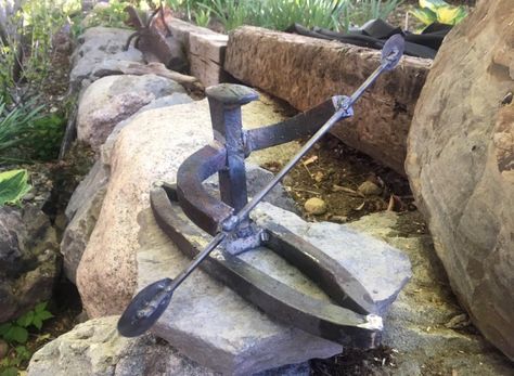 Railroad Spikes Crafts, Railroad Spike Art, Metal Sculpture Artists, Welding Crafts, Railroad Spikes, Welding Art Projects, Horseshoe Art, Metal Tree Wall Art, Metal Welding