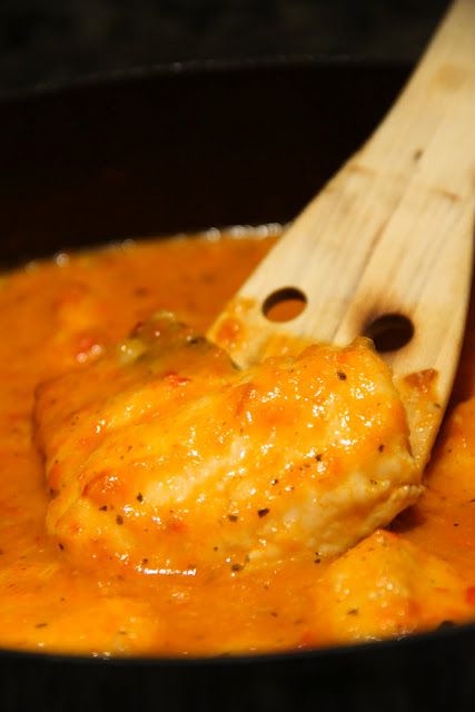 Mmmmm...making this tonight!  Hake with Red Pepper Sauce Bluefish Recipe, Hake Fish, Hake Recipes, Rice Side Dish Recipes, Fish Recipes Baked, Red Pepper Sauce, Fish Recipes Healthy, Dry Well, Pepper Sauce