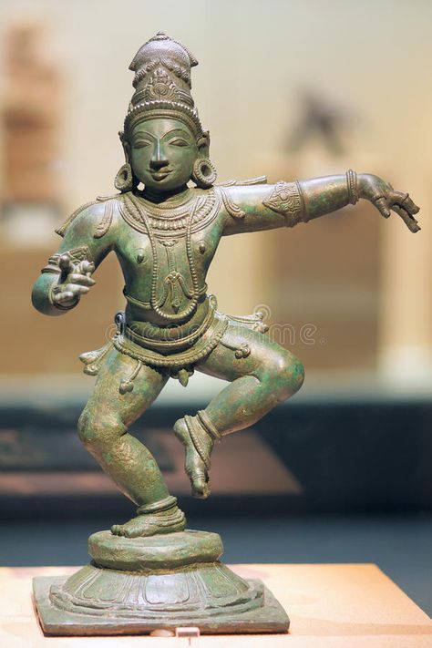 Bronze Aesthetic, Krishna Sculpture, Indian Statues, Divine Destiny, Antique Bronze Statue, God Sculpture, Black Sculpture, White Sculpture, Historical Sculptures