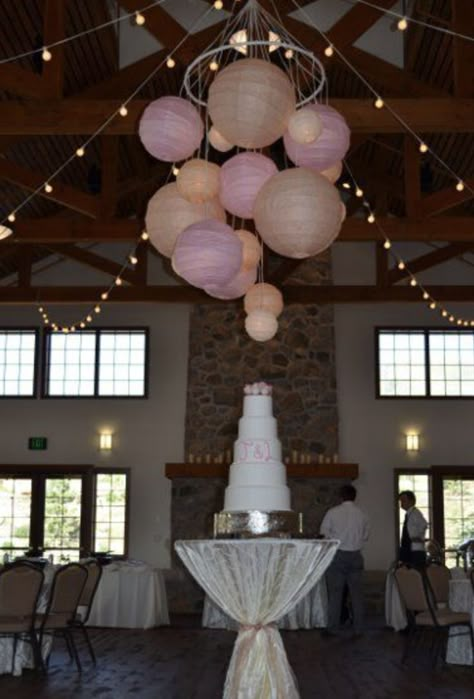 Diy Paper Lanterns Wedding, Paper Lantern Chandelier, Diy Paper Lanterns, Lanterns Paper, Seating Chart Wedding Diy, Lanterns Wedding, Paper Lanterns Wedding, Chandelier Wedding, Wedding Ceiling