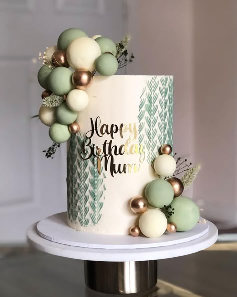 Modern Birthday Cakes, Elegant Birthday Cakes, Luxury Birthday, 18th Birthday Cake, Mini Cakes Birthday, 40th Birthday Cakes, Creative Cake Decorating, 50th Birthday Cake, Beautiful Birthday Cakes