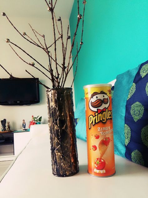 Box Recycle, Clever Kitchen Hacks, Reuse Crafts, Pringles Can, Bloxburg Kitchen, Minecraft Kitchen Ideas, Handmade Christmas Crafts, Rope Crafts Diy, Small Kitchen Ideas