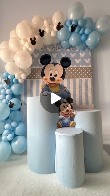 Twins Balloons on Instagram: "Promoción de Mayo!  ¡Celebra un cumpleaños mágico con una decoración Mickey Mouse bebé! Dale a tu fiesta un toque de diversión y alegría con globos, guirnaldas con el ratón más famoso de Disney. ¡Haz que la celebración sea inolvidable con esta encantadora decoración de cumpleaños!  #cumpleañosmickey #mickeybebe #primercumple #decoracionmickey #decoracioncumpleaños" Mickey Mouse Baby Shower Ideas, Mickey Mouse Baby Shower, Baby Mouse, Twins, Balloons, Baby Shower, Disney, On Instagram, Instagram