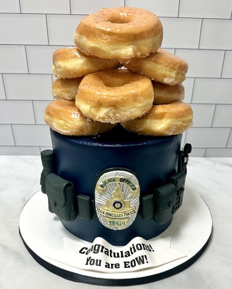 🚔 End of Watch, not End of Appetite! #retirementcake #kupcakekitchen #wantcake #policecake #retirementparty #cakeinspiration #cakedesigner #designercakes #customcakes #cakecakecake #cakelove #cakeartist #3dcake #3dcakes #funnycake #funnycakes #endofwatch #santaclarita #santaclaritavalley Police Donut Cake, Police Retirement Cake, Policeman Cake, Police Cake, Police Cakes, End Of Watch, Police Retirement, Retirement Cake, Donut Cake