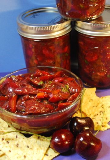 Cherry Salsa Recipe, Canning Granny, Cherry Salsa, Food In Jars, Canning Recipe, Canned Food Storage, Odd Stuff, Cherry Recipes, Fresh Cherries