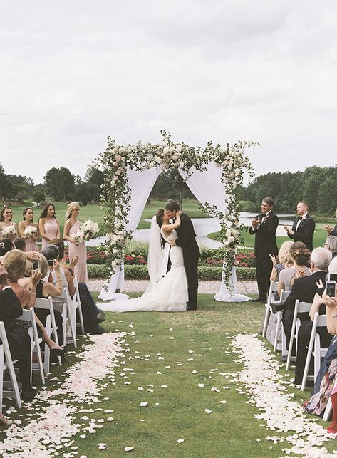 Outside Wedding Ceremonies, Weddings Decorations Elegant Romantic, Wedding Backdrops, Garden Weddings Ceremony, Walk Down The Aisle, Outdoor Wedding Inspiration, Outdoor Wedding Decorations, Aisle Decor, Outside Wedding