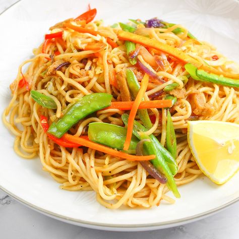 Vegan Pancit, Pancit Canton Recipe, Stir Fried Noodles, Pancit Canton, Fried Noodle, Great Vegan Recipes, Vegetable Slice, Vegan Asian Recipes, Vegan Noodles