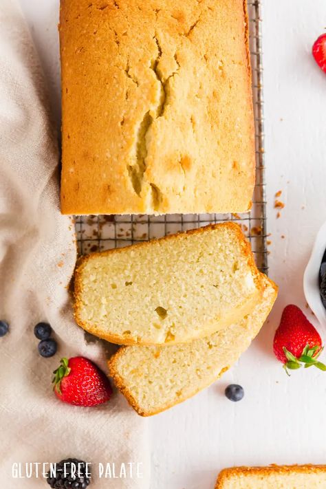 A sweet, buttery gluten free pound cake that has the perfect crumb texture. This gluten free pound cake recipe is simple to make and is perfect topped with fresh whipped cream and berries. Gluten Free Shortcake, Gluten Free Pound Cake, Gluten Free Strawberry Shortcake, Gluten Free Holiday, Pound Cake Recipe, Gf Desserts, Gluten Free Sweets, Pound Cake Recipes, Gluten Free Cakes