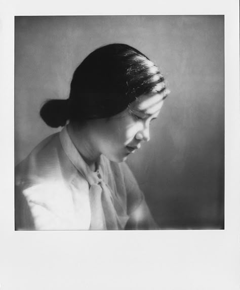 by rachaelbpolaroids: Polaroid SLR680 camera. Impossible 600 B&W film. Part of an earlier collage/transparency. #polaroid #impossiblefilm #impossibleproject #polaroidslr680 #polaroid600 #black&white #portrait #girl #light&shade Polaroid Portrait Photography, Polaroid 600 Pictures, Polaroid Black And White, Black And White Polaroid, Polaroid Photoshoot, Polaroid Portrait, Instant Film Photography, Polaroid 600 Film, Black White Portrait