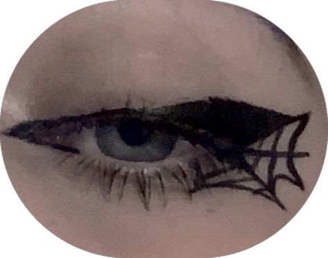 Cobweb Eyeliner, Eyeliner