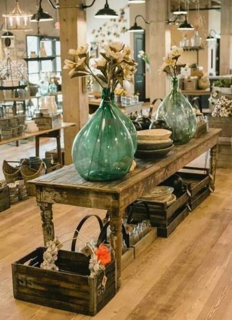 Magnolia Market Decor, Joanna Gaines Style Decorating, Magnolia Market Waco, Magnolia Farms Fixer Upper, Joanna Gaines Design, Magnolia Silos, Gaines Fixer Upper, Fixer Upper Joanna, Store Exterior