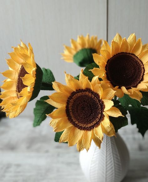 Paper Sunflowers, Flowers Arrangements, Crepe Paper Flowers, Crepe Paper, Artificial Flowers, Paper Flowers, Flower Arrangements, Sunflower, Gift Ideas