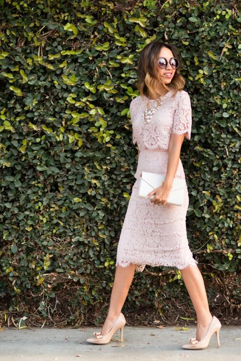 Pink Lace Midi Dress, Wedding Guest Outfit Spring, Outfit Petite, What To, Spring Wedding Guest, Midi Pencil Dress, Clothes Casual, To Wear, Cocktail Party Dress