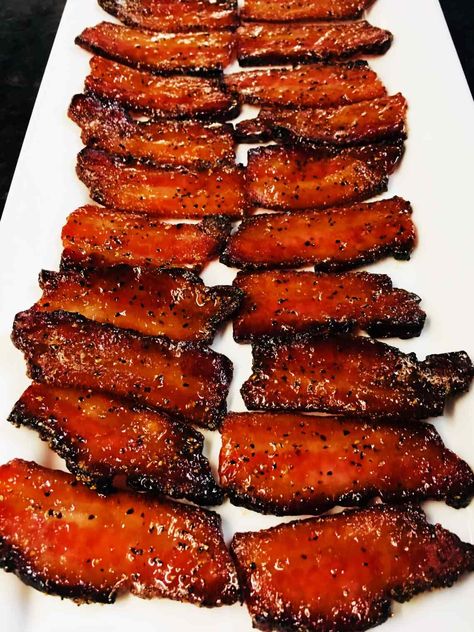 Candied Bacon Recipe, Bacon Jerky, Caramelized Bacon, 2023 Recipes, Beef Jerky Recipes, Maple Bourbon, Jerky Recipes, Bacon Appetizers, Candied Bacon