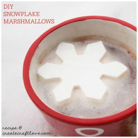 DIY Snowflake Marshmallows | Easy Recipe for Kids Snowflake Marshmallows, Easy Recipe For Kids, Silicone Molds Recipes, Seasonal Cakes, Diy Snowflake, Hot Chocolate Spoons, How To Make Marshmallows, Snowflake Cutouts, Recipe For Kids