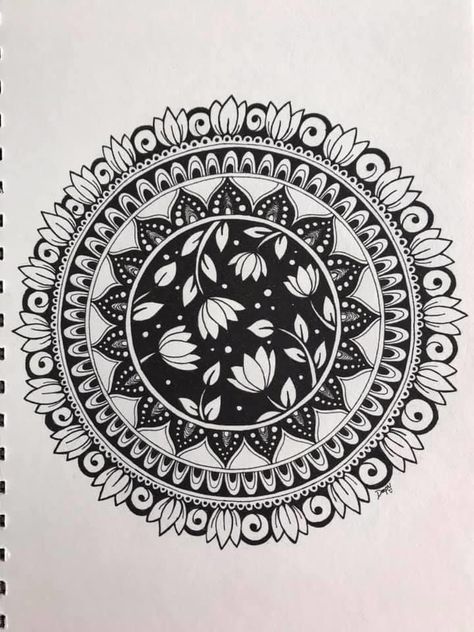 Mandala Centre Ideas, Lotus Flower Mandala Art, Lotus Mandala Art, Lotus Mandala Design, Cloudy Moon, Lotus Drawing, Mandala Ideas, Mandala Lotus, Lotus Flower Mandala