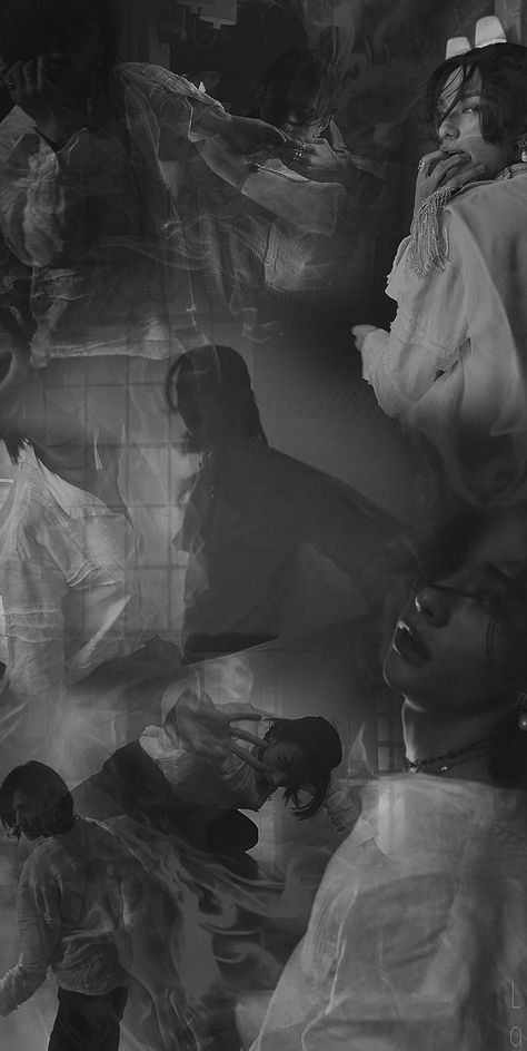 Hyunjin Wallpaper, Wallpaper Black And White, K Wallpaper, Straykids Hyunjin, Iphone Wallpaper Photos, Iphone Wallpaper Themes, Boys Wallpaper, Black And White Painting, Wallpaper Black