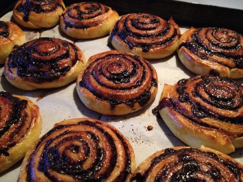 Cinnamon Snails Recipe, Snails Recipe, Cup Of Hot Chocolate, Chocolate Roll, Coffee Cakes, Hungarian Recipes, Food Website, What The Heck, Rolls Recipe