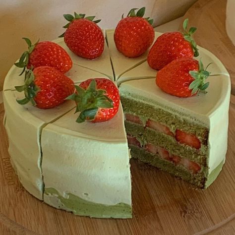 https://twoweeks.tumblr.com/post/644855520816152576/httpswwwinstagramcompcjukrrfjmid Cake Mini, Pretty Dessert, Cute Baking, Pretty Birthday Cakes, Cute Birthday Cakes, Just Cakes, Kitenge, Cute Desserts, Pretty Cakes