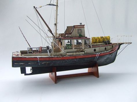 A model of ORCA boat from Spielberg's Jaws Orca Boat Jaws, Jaws Boat, Jaws Art, Toy Collection Display, Famous Interiors, Jaws 2, Galleon Ship, Lego Boat, Model Sailing Ships