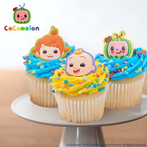 Coco Melon Cupcake Ideas, Cocomelon Cakepops, Coco Melon Cupcakes, Coco Melon Cake Ideas, Cocomelon Treats, Cocomelon Cupcakes, Birthday Party Paper Decorations, Melon Cake, Boys First Birthday Cake