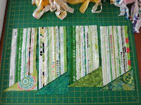 Flourishing Palms: Tutorial: Selvedge Block and Quilt Quilt Corners, Sewing Machine Stitches, Modern Quilting Designs, Scrappy Quilt Patterns, Charm Quilt, String Quilts, Scrap Quilt Patterns, Picture Quilts, Wooden Spools