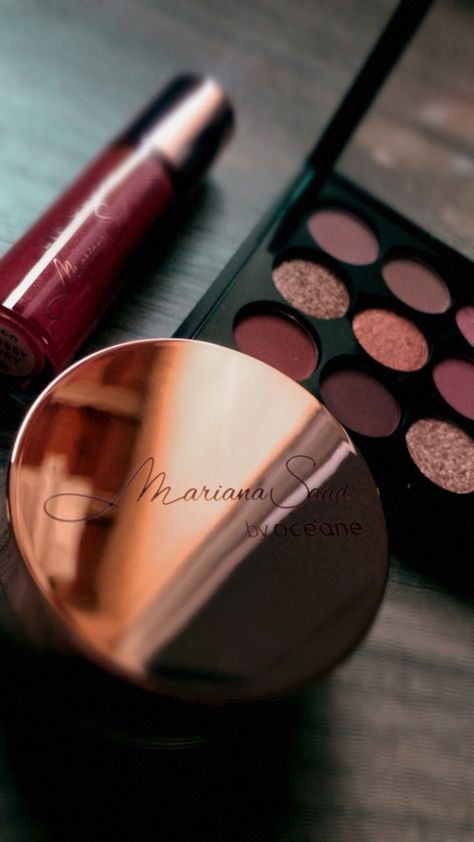 Produtos de maquiagem oceane Makeup Aesthetic Products Wallpaper, Makeup Aesthetic Products, Aesthetic Products, Makeup Aesthetic, Aesthetic Makeup, Vision Board, Blush, Makeup, Beauty