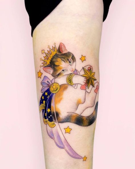 Calico Cat Tattoo, Star Trek Tattoo, Cat Tattoo Ideas, Money Cat, Cat Tattoos, Different Tattoos, Wolf Tattoo, Great Tattoos, Watercolor Effects