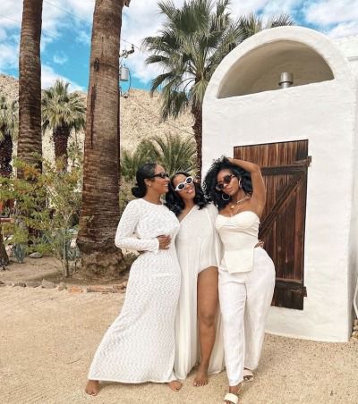 All White Friends Photoshoot, Friend Esthetics, Black Women Friendship Aesthetic, Healthy Friendship Aesthetic Black, Bougie Mom Aesthetic, Black Friendship Aesthetic, Girls Night Black Women, Girls Trip Black Women, Friends Black Women