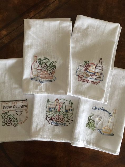 Dish Towel Embroidery, Embroidery Kitchen, Flour Sack Dish Towels, Vintage Towels, Towel Embroidery, Wine Decor, Embroidered Towels, Towel Pattern, Flour Sack Towels