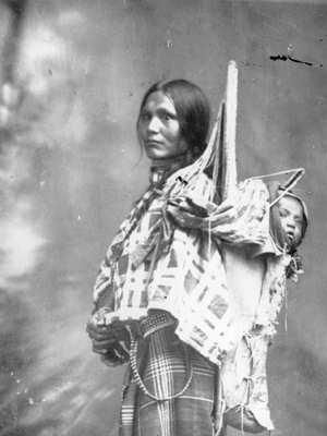 Native American Woman, Native American Wisdom, Native American Images, Native American Photos, Native American Peoples, Mystery Of History, Native American Heritage, Native American Tribes, Native American History