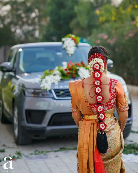 Pellikuthuru Poola Jada, Jadapali For Bride, Garlands For Marriage, Bridal Jadai South Indian Bride, Pelli Poola Jada Indian Bridal Latest, Puvula Jada, Mugurtham Hairstyle, Poola Jada Brides, Baby Shower Hair Styles