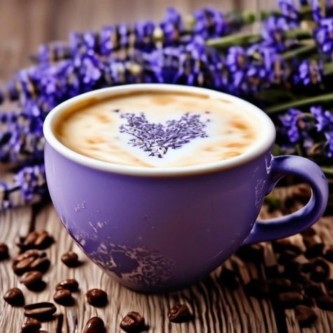 Lavender Coffee, Purple Coffee, Lavender Aesthetic, Blue Lavender, Dragon Age, Yummy Drinks, Tea Time, Coffee Shop, Lilac