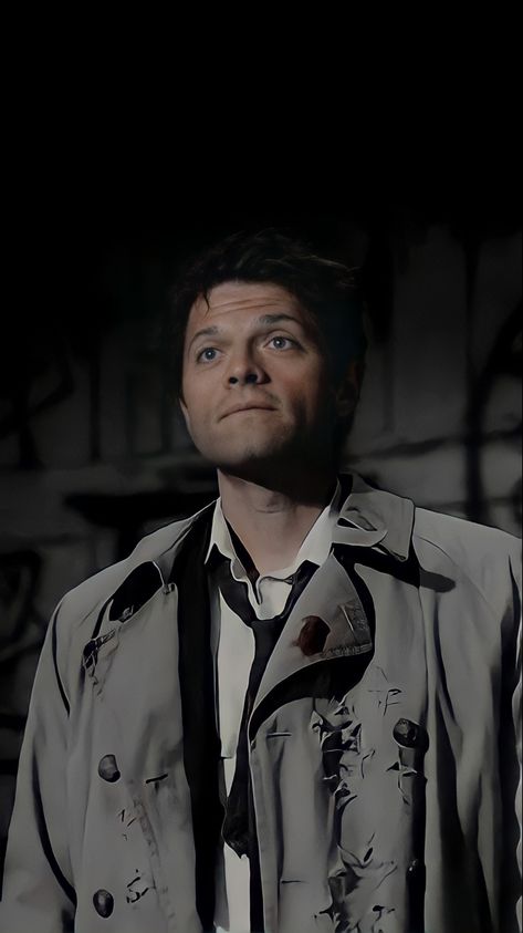 Castiel Lockscreen, Castiel Wallpaper, Supernatural Background, Castiel Aesthetic, Dean Winchester Shirtless, Supernatural Series, Supernatural Castiel, Castiel Supernatural, Bloodborne Art