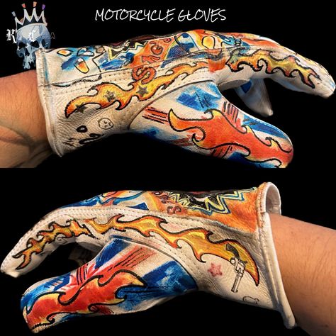 I customize them in any size.. they are unique, they will never be the same.. if you want contact me kingcochadesigns@gmail.com with the word CUSTOMER.. 🔥CUSTOM GLOVES Leather Gloves Outfit, Shovelhead Bobber, Gloves Aesthetic, Gloves Outfit, Biker Gloves, West Coast Chopper, Leather Motorcycle Gloves, Mens Hats Fashion, Bike Gloves